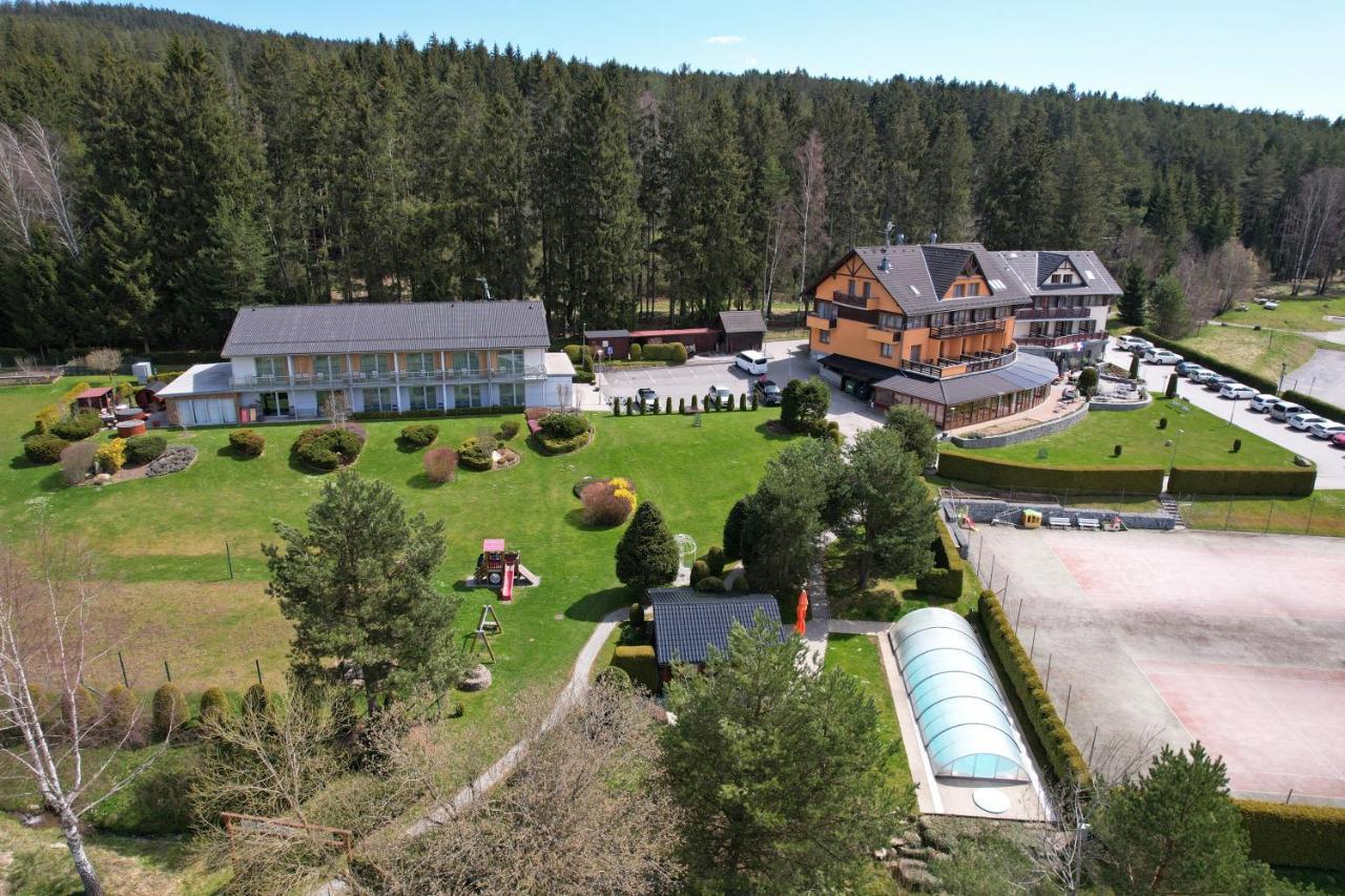 Hotel Slunecna Louka Lipno nad Vltavou Exterior foto
